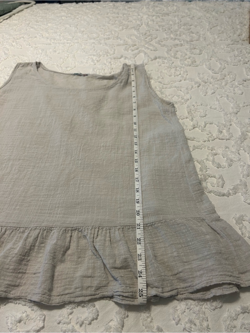 Italian Sleeveless Scoop Neck Tank in Light Gray - Picture 4 of 4